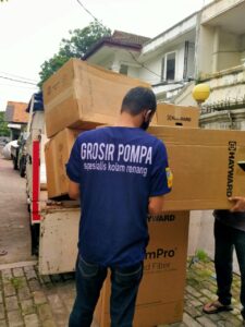 berikut jenis perlengkapan kolam renang yang harus anda ketahui