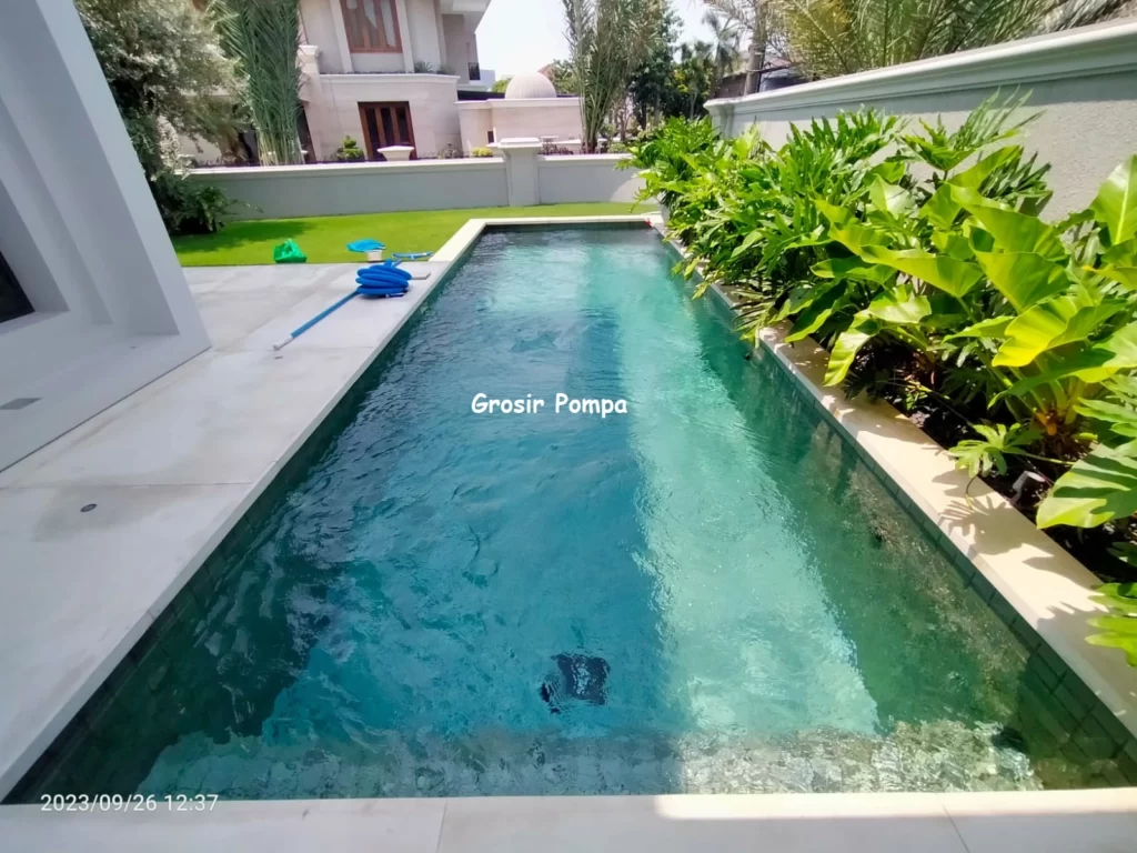 kolam renang bebas kaporit