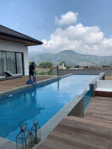 keistimewaan kolam renang arus