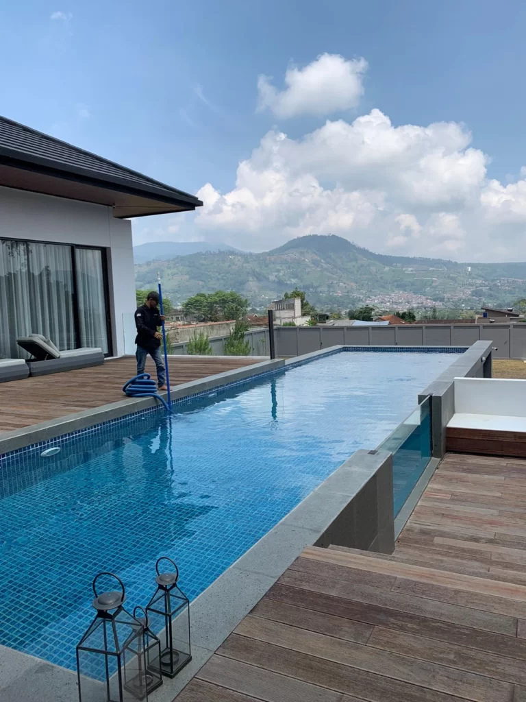 keistimewaan kolam renang arus