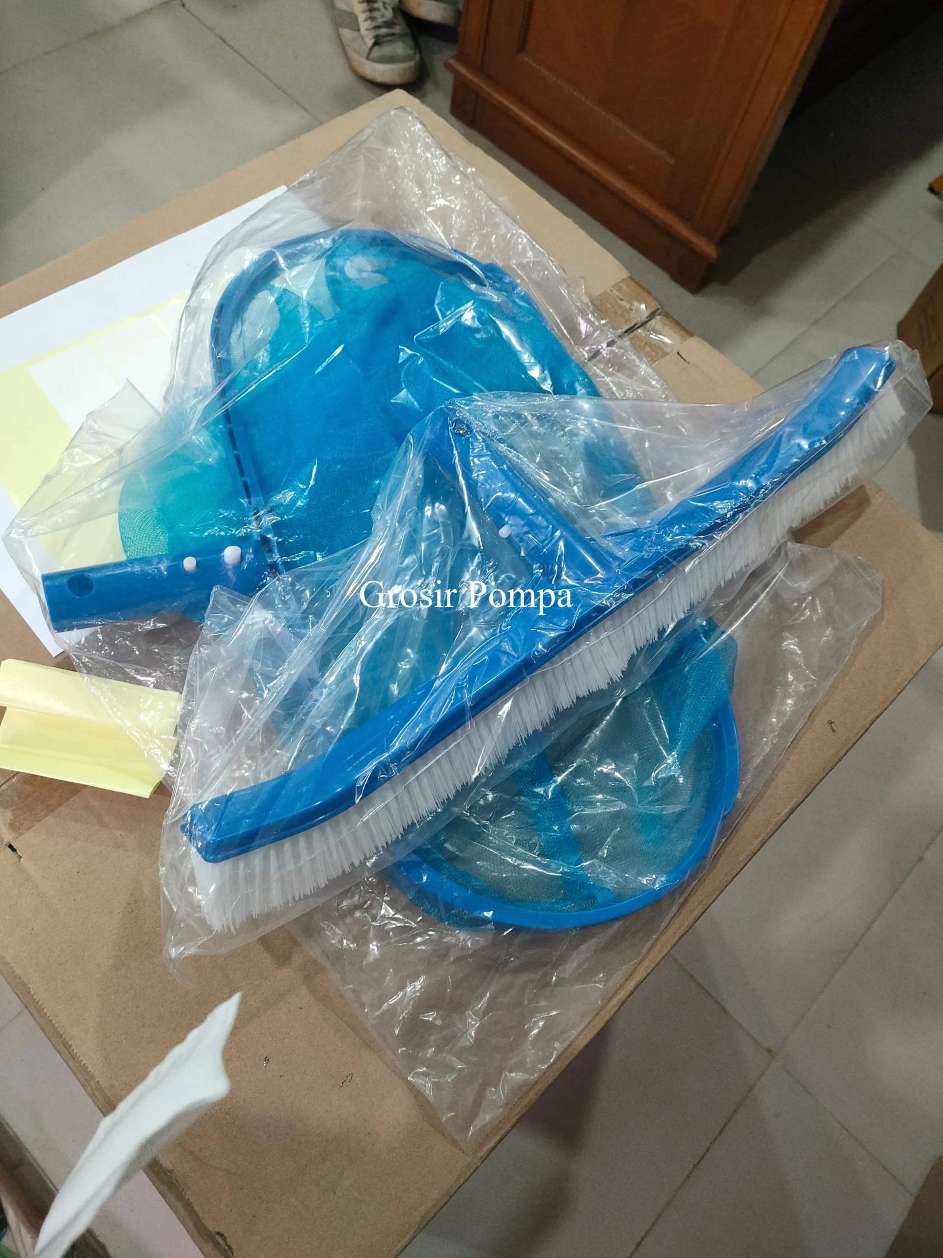 Pentingnya Leaf Skimmer Kolam Renang dalam Perawatan Kolam