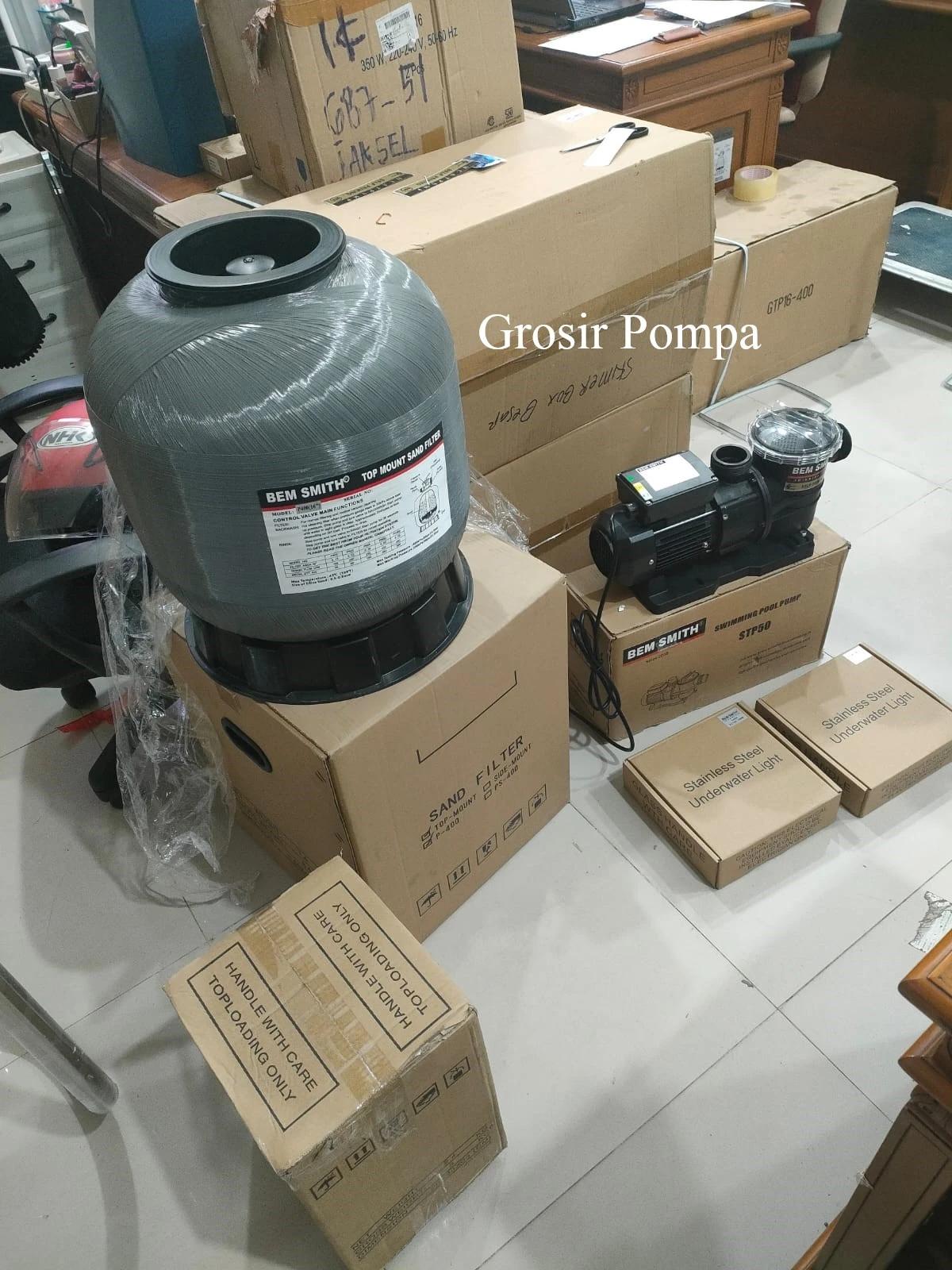 Peralatan Kolam Renang Yang Wajib Ada