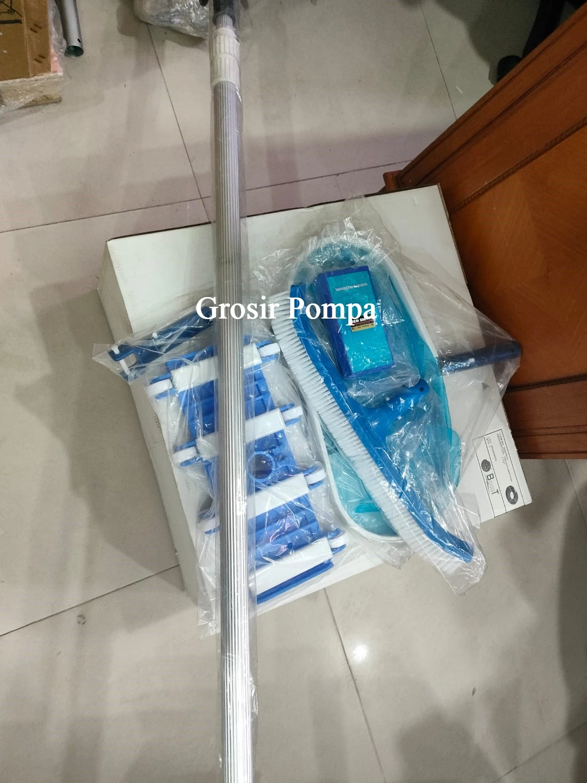 Jual Vacuum Head Kolam Renang di Bali – Solusi Pembersihan Kolam Lebih Efektif dan Praktis